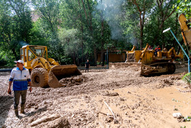 بازدید خبرنگاران از نقاط سیل‌زده جاده چالوس