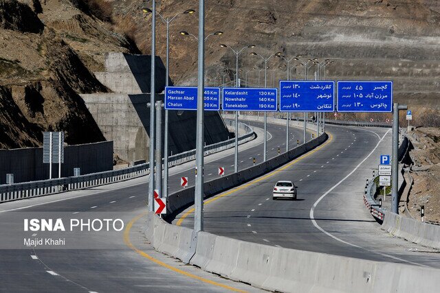 آزادراه تهران-شمال بازگشایی شد/جاده چالوس همچنان بسته است