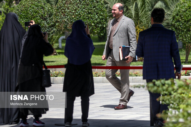 منصوری: از فردای روز انتخابات در نهاد ریاست جمهوری و معاونت اجرایی بودم