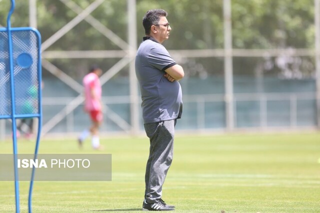 قلعهنویی: هدفم فوتبال هجومی و برد است قلعهنویی: هدفم فوتبال هجومی و برد است