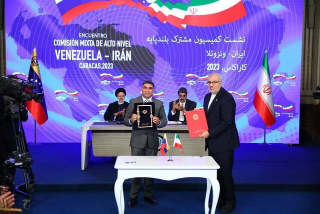 مبادلات نفتی ایران و ونزوئلا در ۲۰ ماه گذشته به ۴ میلیارد دلار رسید مبادلات نفتی ایران و ونزوئلا در ۲۰ ماه گذشته به ۴ میلیارد دلار رسید