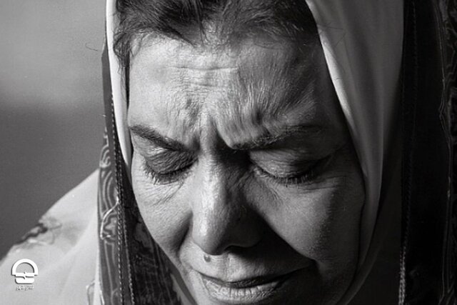 فخری خوروش چگونه کارش را آغاز کرد؟