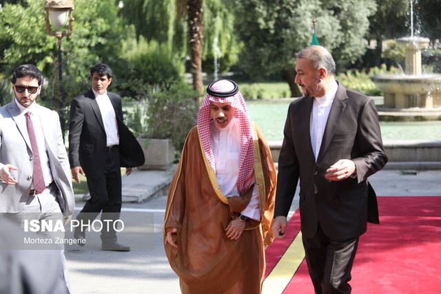 وزیر خارجه عربستان وارد تهران شد