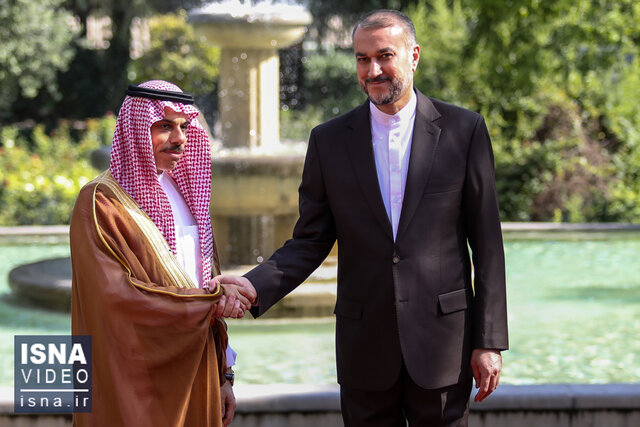 ویدئو/ رایزنی وزرای خارجه ایران و عربستان پس از 17 سال ویدئو/ رایزنی وزرای خارجه ایران و عربستان پس از 17 سال