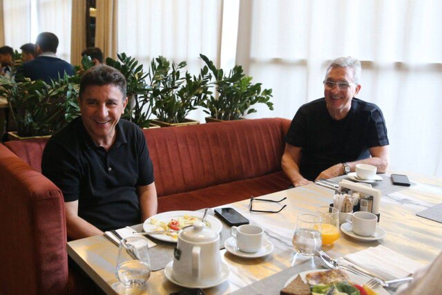 برانکو به اردوی تیم ملی آمد/ خوشوبش گرم با قلعهنویی، سردار و طارمی برانکو به اردوی تیم ملی آمد/ خوشوبش گرم با قلعهنویی، سردار و طارمی