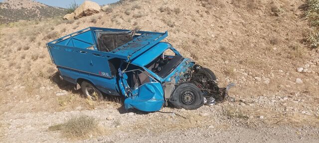 ۱۴ مصدوم در پی برخورد مینی بوس حامل دانش آموزان با وانت در محور «پاتاوه به دهدشت»