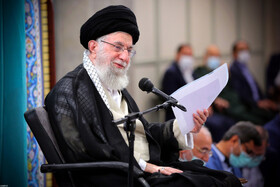 قرائت خطبه عقد خواهر شهید مجید قربانخانی از شهدای مدافع حرم توسط مقام معظم رهبری