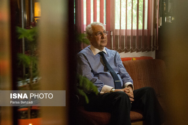 خوانندگان به آهنگسازان ظلم کردند / بهتر نیست تهیهکنندگان دنبال کاسبی خود بروند؟