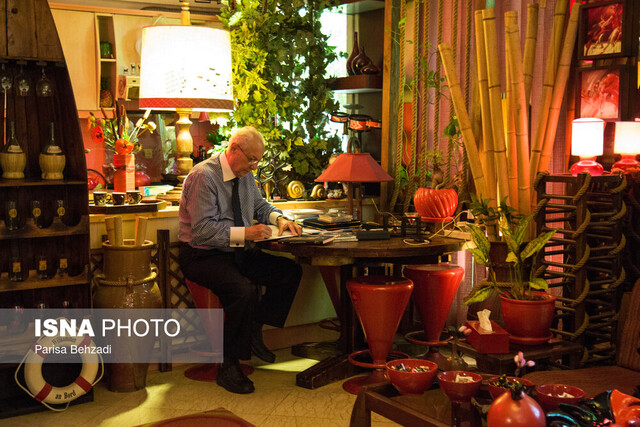 خوانندگان به آهنگسازان ظلم کردند / بهتر نیست تهیهکنندگان دنبال کاسبی خود بروند؟