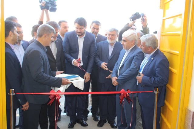 بهره برداری از سیستم روشنایی سطوح پروازی فرودگاه خوی بهره برداری از سیستم روشنایی سطوح پروازی فرودگاه خوی