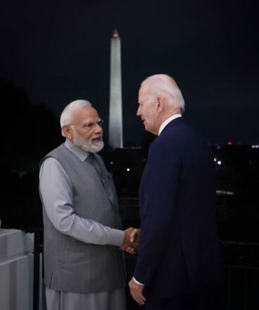 تحکیم روابط بایدن و مودی از طریق توافقنامههای دفاعی و تجاری
