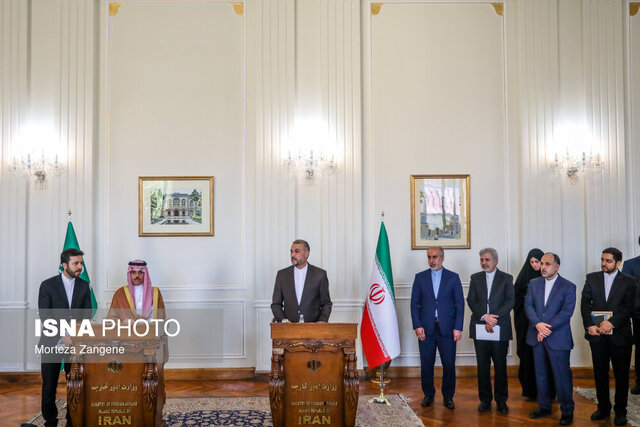 ترافیک تحرکات دیپلماتیک ایران در خلیج فارس