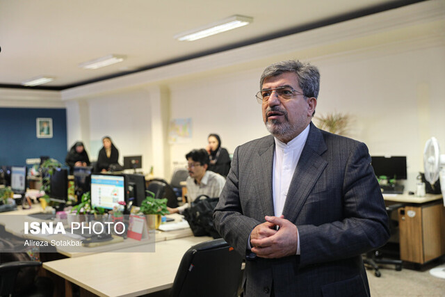 خاوری همچنان تحت تعقیب است/ کانادا همکاری ندارد