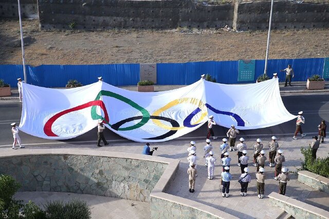 اهتزاز پرچم پنج حلقه در کمیته ملی المپیک+عکس