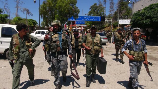 کشته و زخمی شدن ۵ نیروی پلیس سوریه در کمین تروریستها کشته و زخمی شدن ۵ نیروی پلیس سوریه در کمین تروریستها