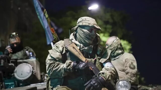 یکی از نیروهای واگنر تحلیلگر سابق سیا: شورش اخیر در روسیه «عملیات پرچم دروغین کلاسیک» است