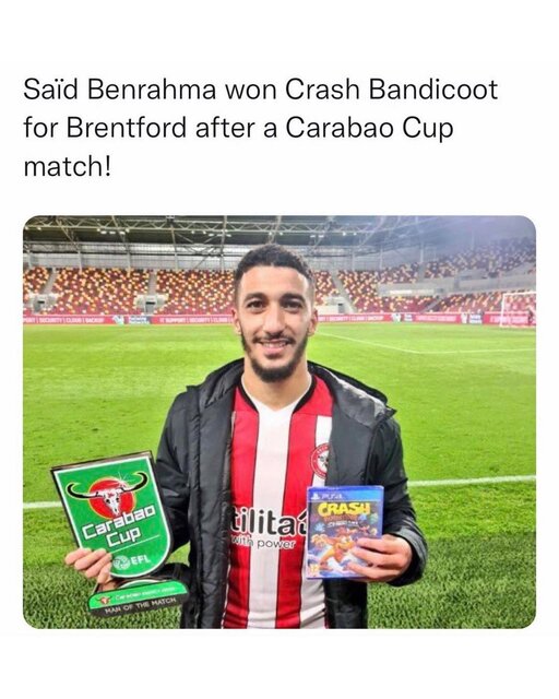 عجیبترین جوایز بهترین بازیکن زمین/ از دمپایی تا روغن موتور!