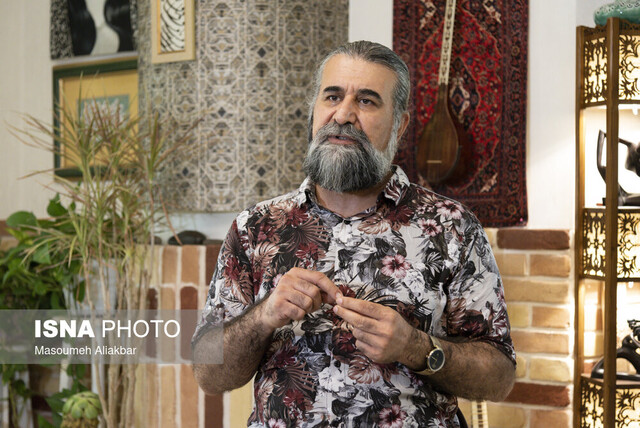 ماجرای خوانندهای که تظاهر به خواندن کرد به کجا کشید!