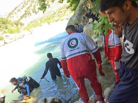 ادامه عملیات جستجوی پیکر جوان غرق شده در رودخانه "خرسان"