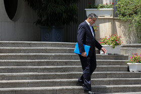 محمد اسلامی، رییس سازمان انرژی اتمی در حاشیه جلسه هیات دولت -  ۷ تیر ۱۴۰۲