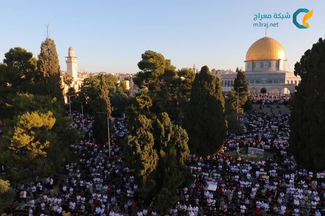 برپایی باشکوه نماز عید قربان در مسجد الاقصی با حضور ۱۰۰ هزار نمازگزار