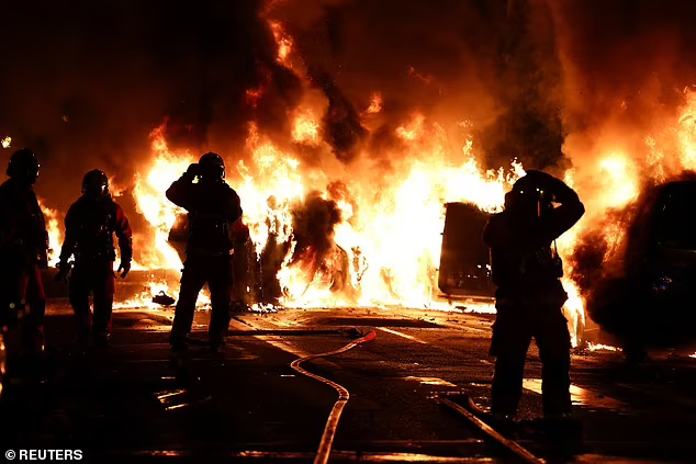 آتش در پاریس پس از کشته شدن یک نوجوان به دست پلیس