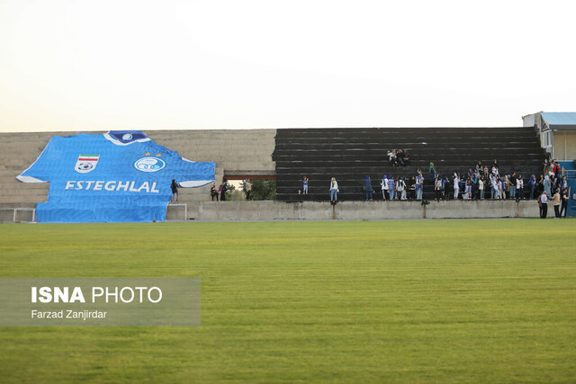 تنبیه آقای سابقهدار، بمب استقلال و صدای پای زنان در ورزشگاه تنبیه آقای سابقهدار، بمب استقلال و صدای پای زنان در ورزشگاه