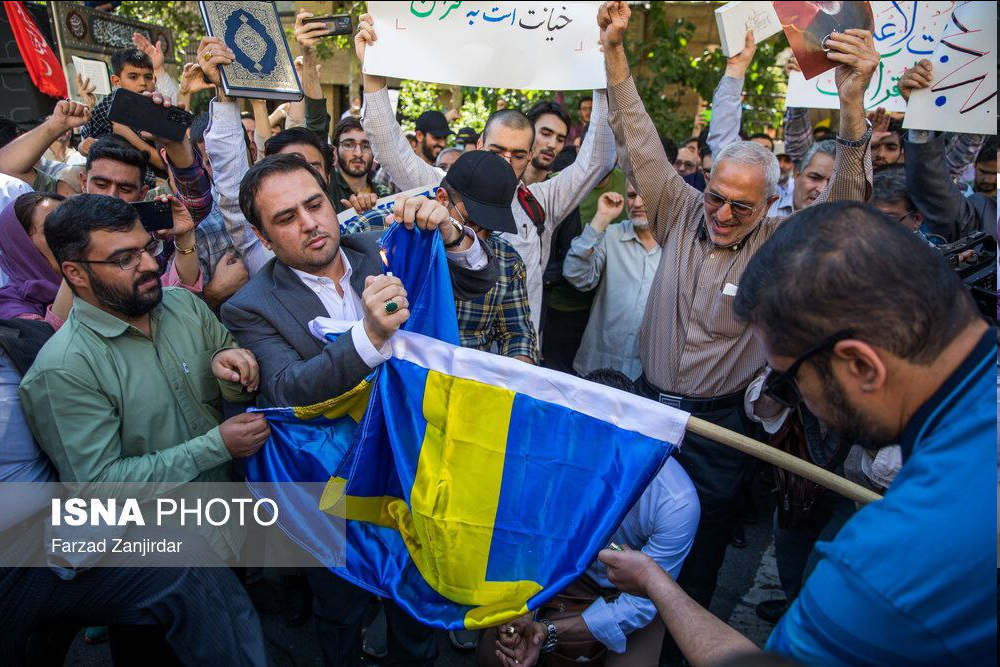 «هتک حرمت» به نام «آزادی بیان»