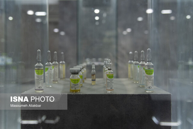 عکس تزئینی و آرشیوی است تولید سالانه ۳.۵ میلیارد دوز واکسن در کشور/ تولید نسل جدید واکسن تیلریوز دام