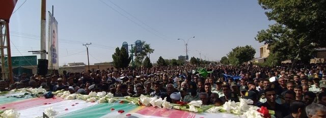 پیکر شهید امنیت "جواد کریمی" در گلزار شهدای بافت آرام گرفت