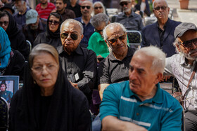 مسعود فروتن و اصغر همت در مراسم تشییع پیکر فریماه فرجامی