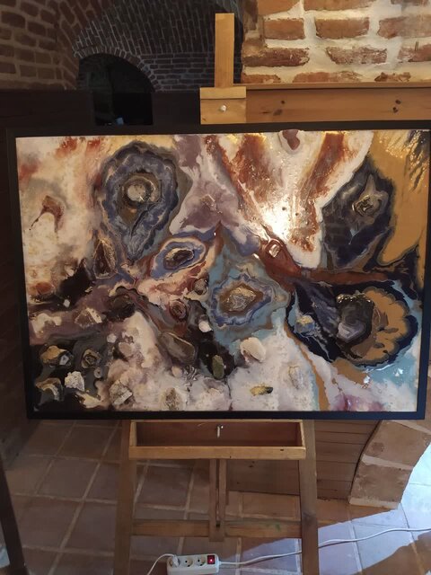 نمایشگاه نقاشی ویترای برای اولین بار در استان اردبیل برگزار شد