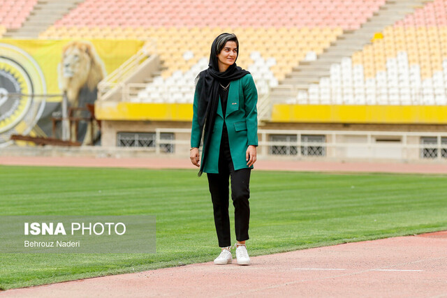 زنان با قلبشان فوتبال بازی میکنند/ کاری نکنند که بگوییم "که چه؟"