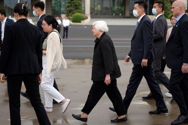وزیر خزانه‌داری آمریکا با استقبالی سرد وارد پکن شد