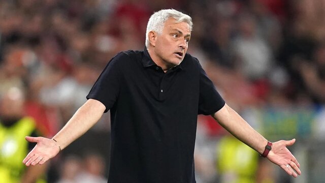 مورینیو: هرگز بعد از شکست گریه نمیکنم/ آزادی مرا نقض میکنند!