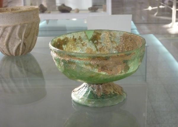 عکس تزیینی است شیشه در گیلان؛ از دیلمان تا ژاپن