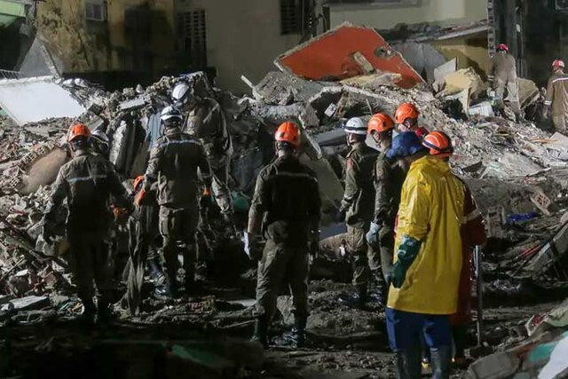 عکس: دویچه وله جان باختن ۱۴ بیخانمان در حادثه ریزش ساختمان در برزیل