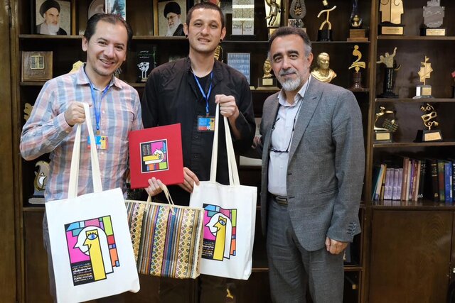 تلاش برای برگزاری جشنواره «سایه» با کشورهای همسایه تلاش برای برگزاری جشنواره «سایه» با کشورهای همسایه