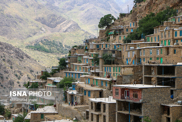 روستای اورامان تخت تمام خانههای روستایی در برنامه هفتم سنددار میشود