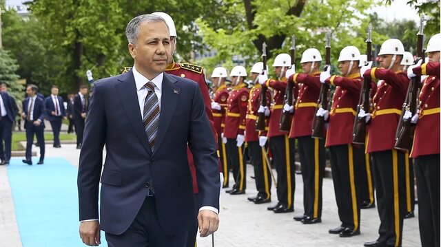 قول وزیر کشور ترکیه برای توقف مهاجرت غیرقانونی قول وزیر کشور ترکیه برای توقف مهاجرت غیرقانونی
