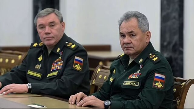 شویگو، وزیر دفاع و گراسیموف حضور گراسیموف در جلسه توجیهی جنگ اوکراین