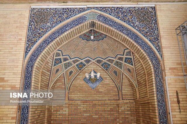 مخالفت گسترده با تخریب مسجد کازرونی / مسجدی که خاطرۀ جمعیِ یک شهر است