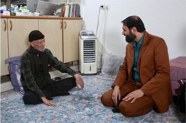 هنرمند جانبازی که از بوم فاصله نمیگیرد