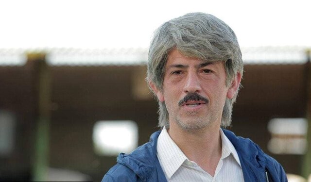 آماده باش «نیسان آبی»ام / ما را در صداوسیما تحویل نمیگیرند