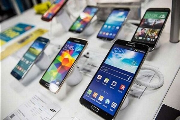واردات موبایل بر اساس تعرفه سال گذشته است واردات موبایل بر اساس تعرفه سال گذشته است
