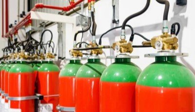 تفاوت تجهیزات آتشنشانی صنعتی و عادی