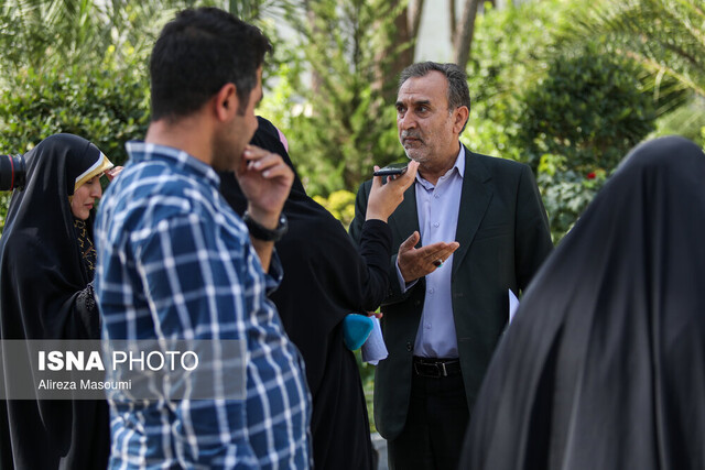 دهقان: وزیر دادگستری و دیوان عدالت اداری درباره نحوه اجرای رای «لطیفی» تعامل خواهند کرد دهقان: وزیر دادگستری و دیوان عدالت اداری درباره نحوه اجرای رای «لطیفی» تعامل خواهند کرد