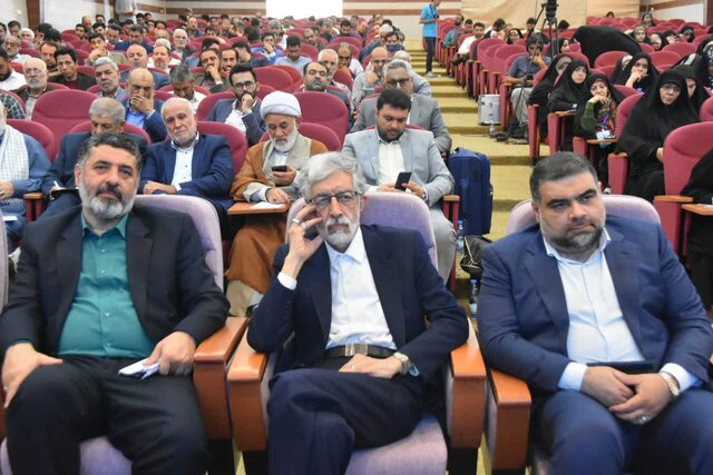 مجلس دوازدهم باید انقلابیتر باشد