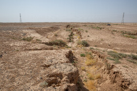 فرونشست زمین در طاهرآباد کاشان