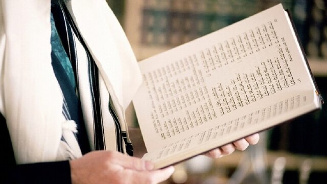 سوئد با آتش زدن نسخه ای از تورات موافقت کرد سوئد با آتش زدن نسخه ای از تورات موافقت کرد